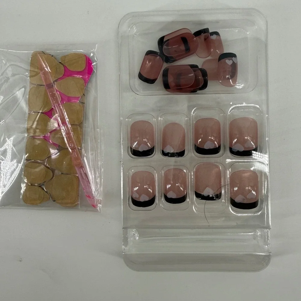 Babe Nail Co 4 pack Press On Valentines Nails Multiple Designs Hearts, bows‎